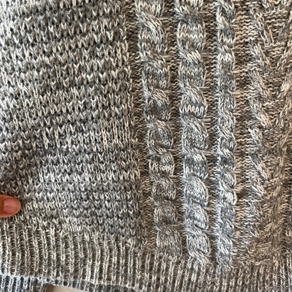 Its Our Time Sz M Cable Knit Gray Pullover Sweater Cowl Neck Long Sleeve - Picture 4 of 8